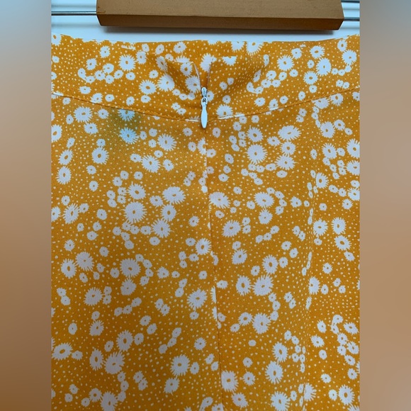 SHEIN midi floral skirt - Picture 5 of 6